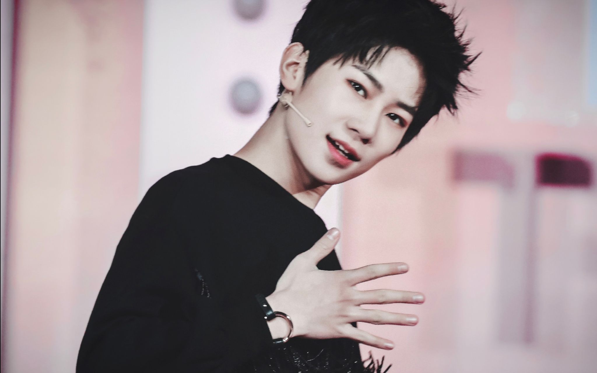 【敖子逸】hotline bling 竖屏focus