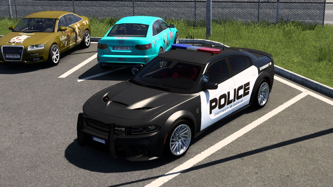 驾驶道奇 charger srt 地狱猫红眼宽体 2021
