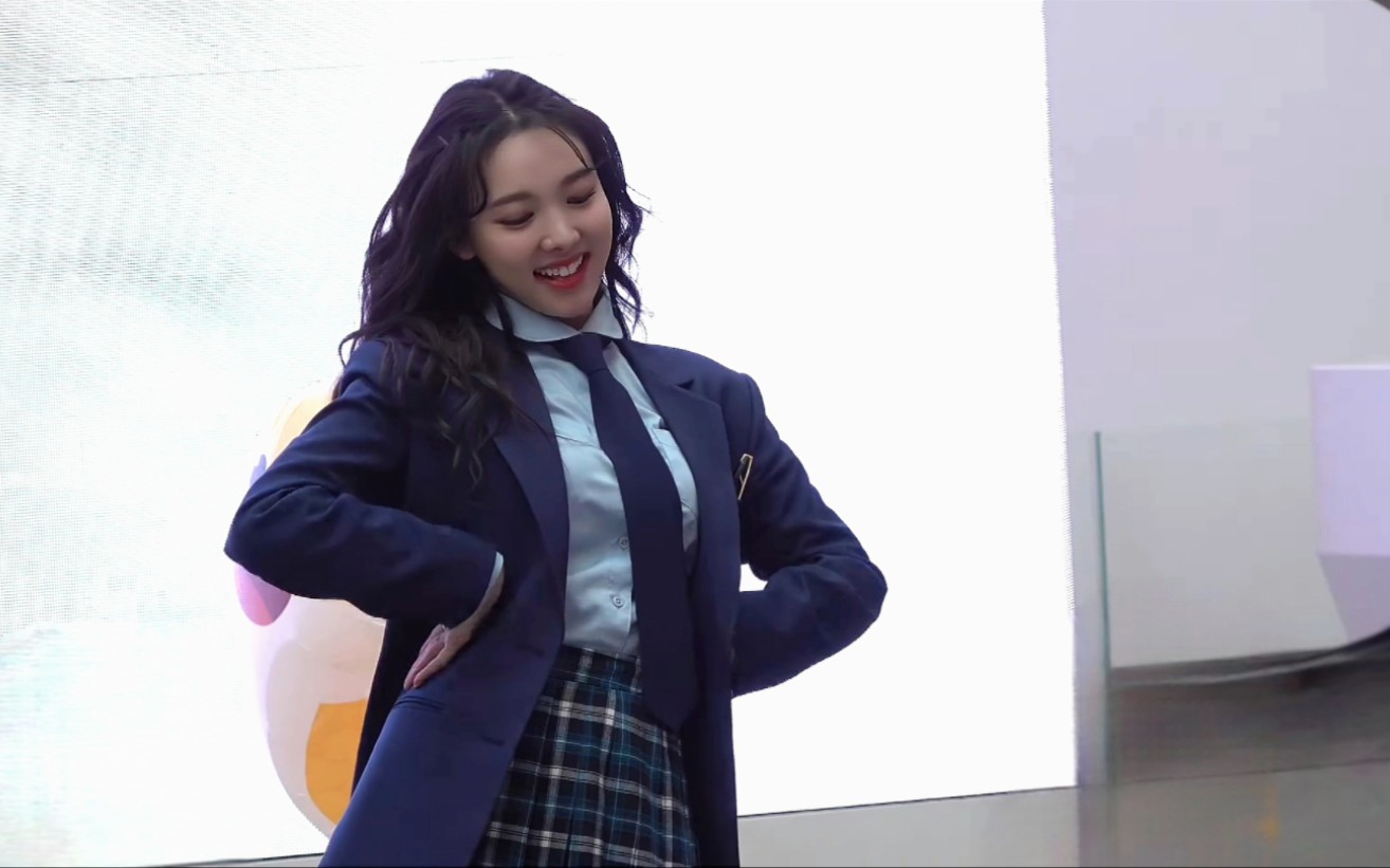 【4k】twice 180429 what is love 签售会林娜琏饭拍