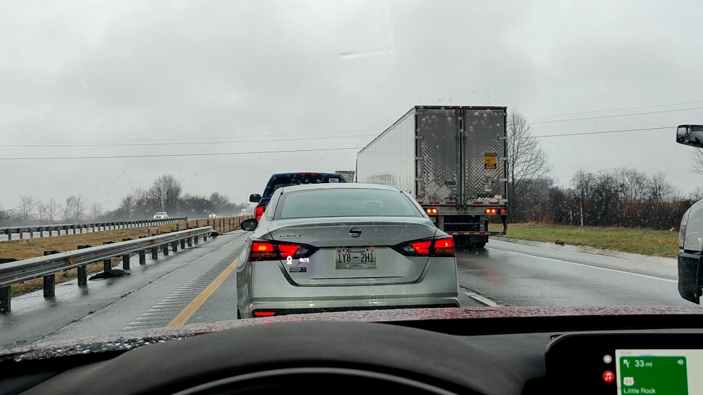 马自达在美国也能塞车啊