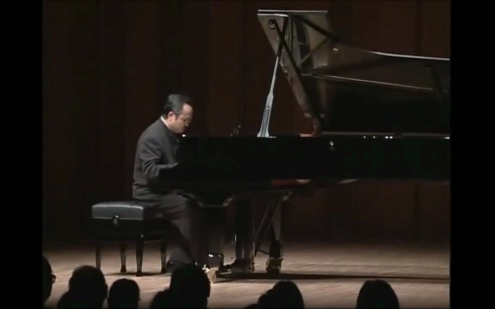 [图]邓泰山演奏拉赫玛尼诺夫音乐瞬间全六首 op. 16 Rachmaninov Six Moments Musicaux