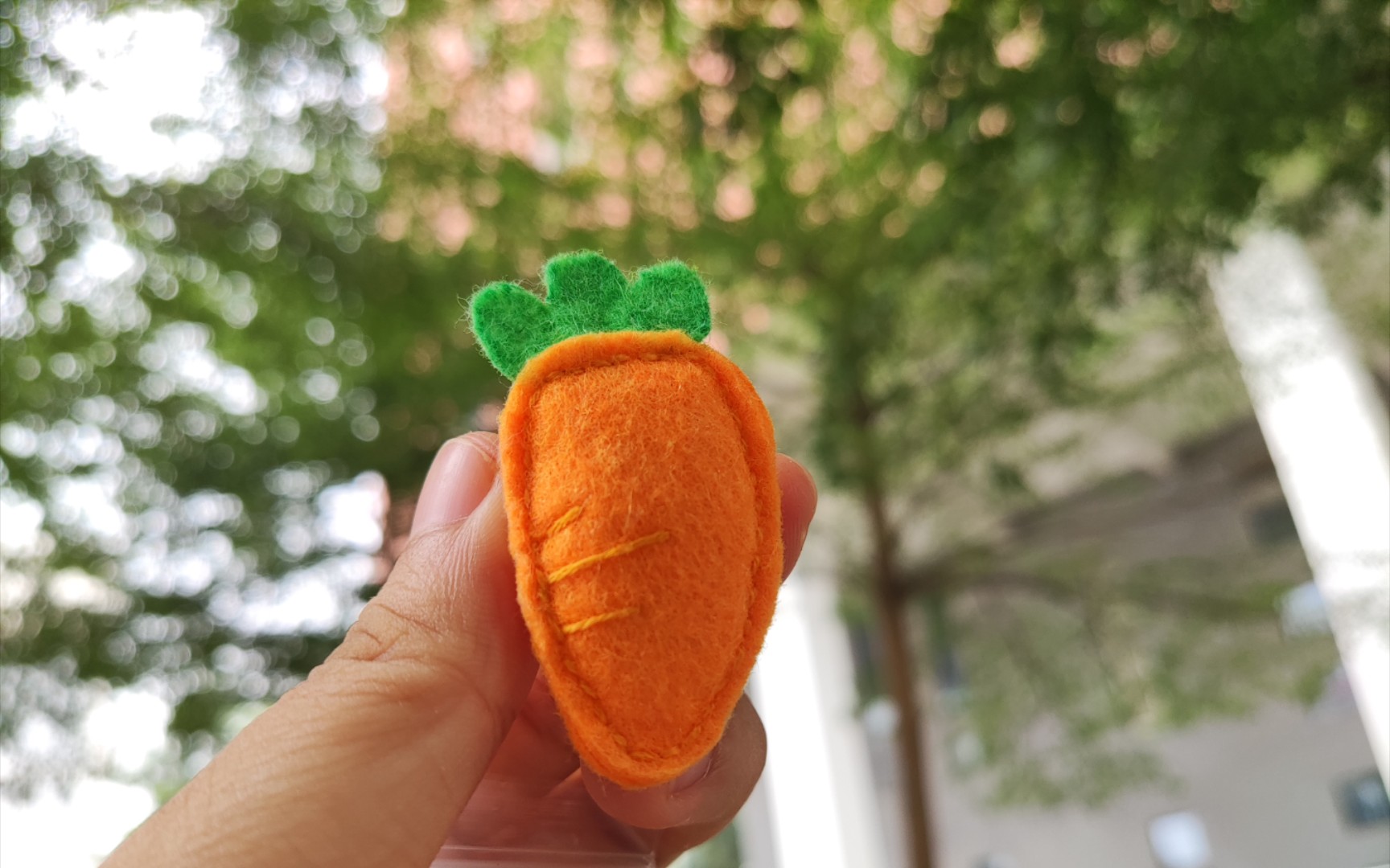 [不织布萝卜发卡]绝对是有手就会的萝卜发卡!