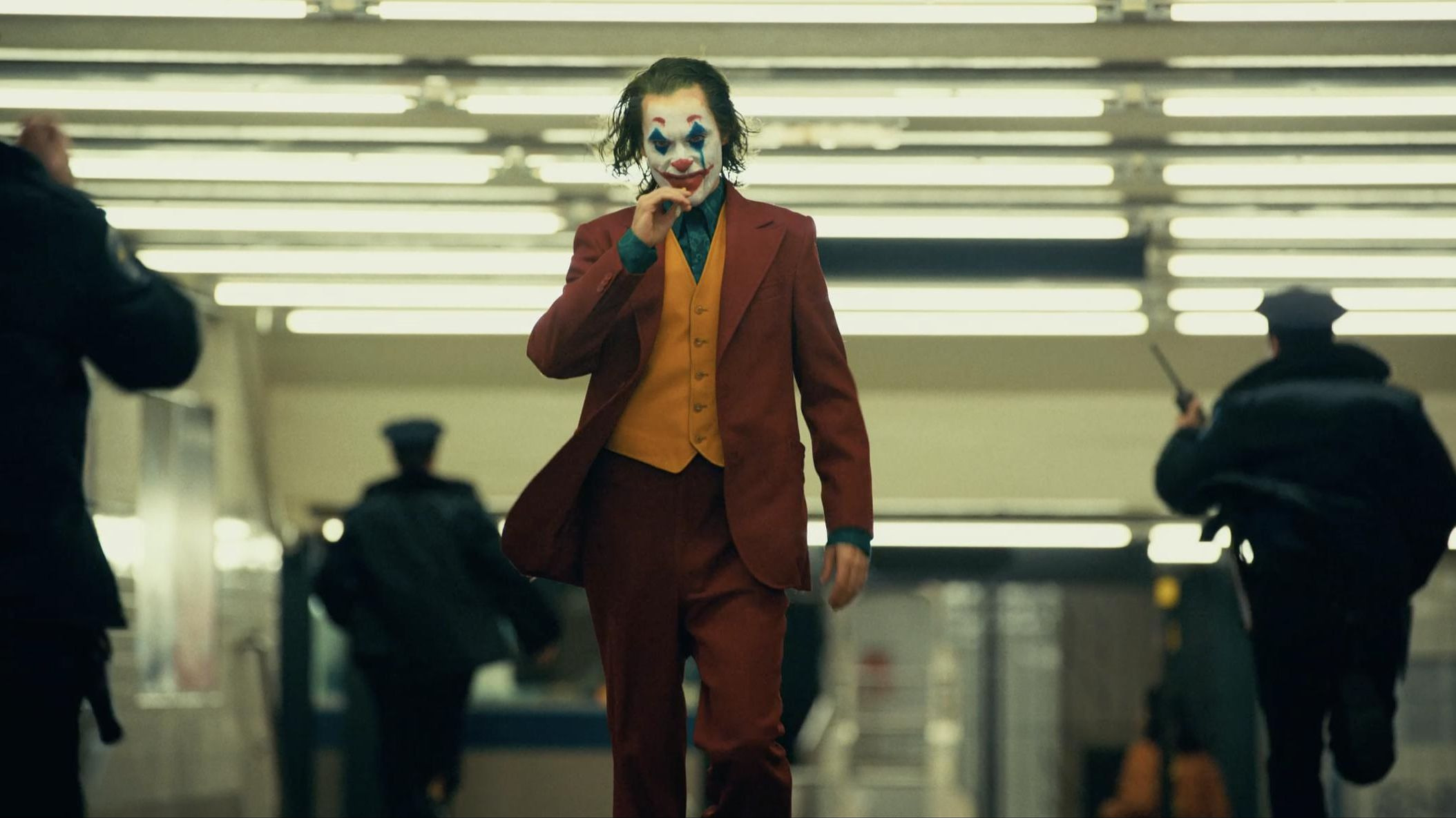 一部永远无法在国内上映的禁片《小丑2019》《小丑菲尼克斯2》