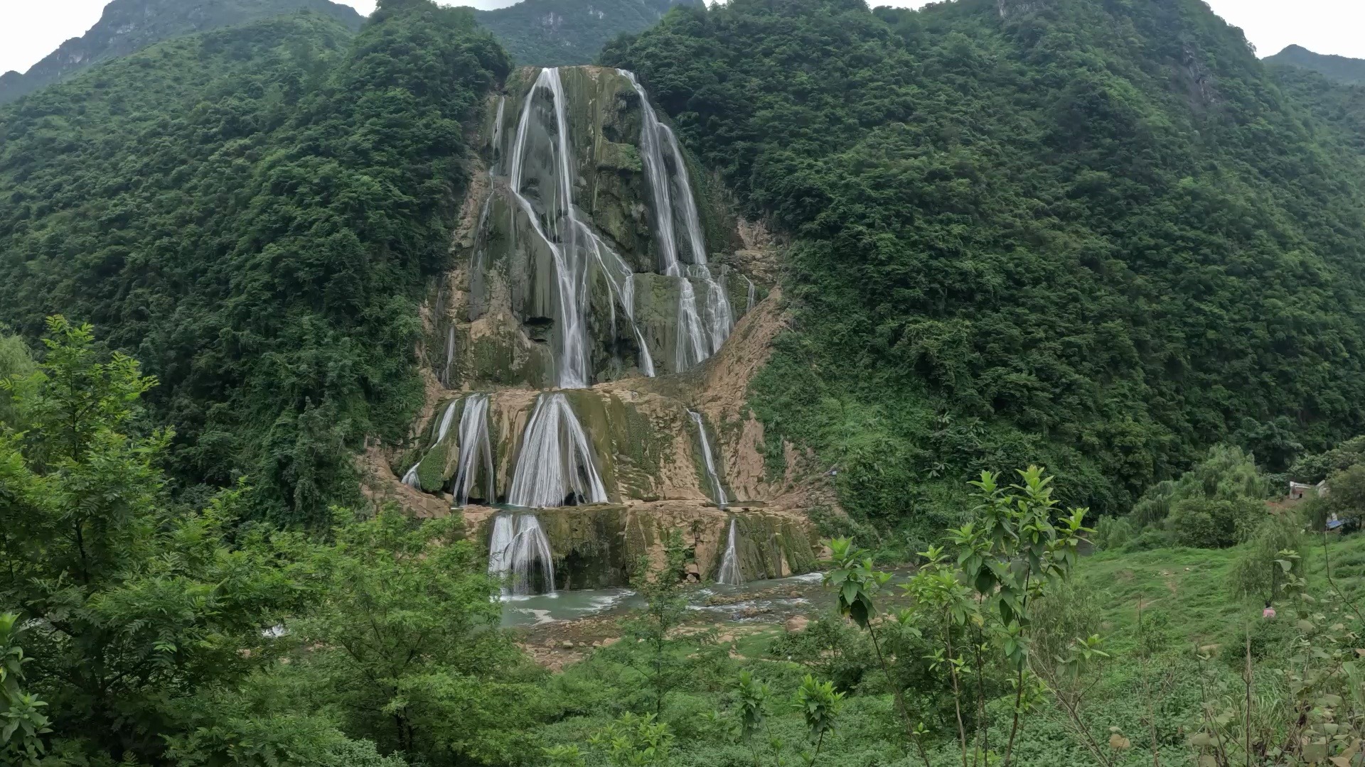 黔东南小环线第5天~滴水滩瀑布