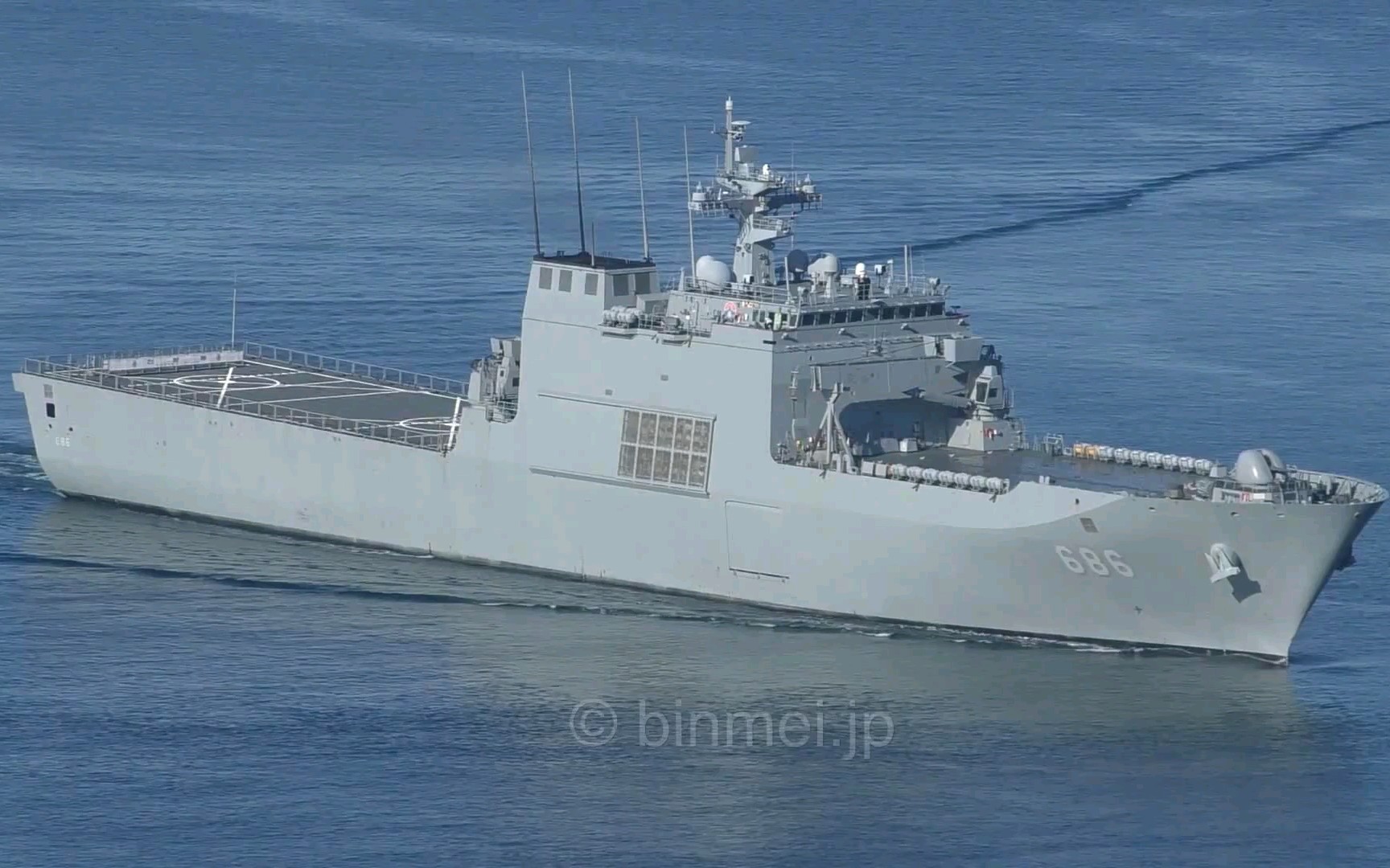 韩国海军天王峰号海军登陆舰佐世保港大韩民国海军登陆舰实拍