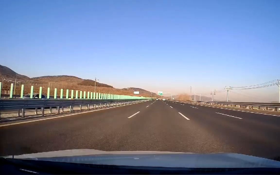 高速上总有一辆gl8从你身边疾驰而过