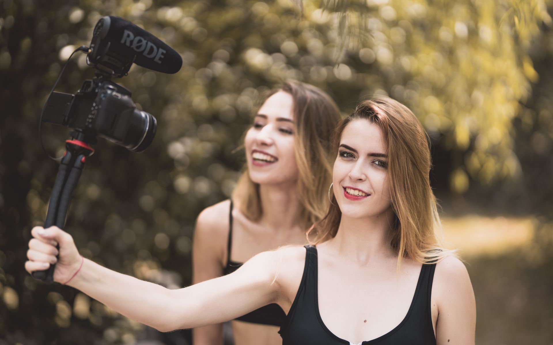 4个最适合拍摄vlog的相机推荐.