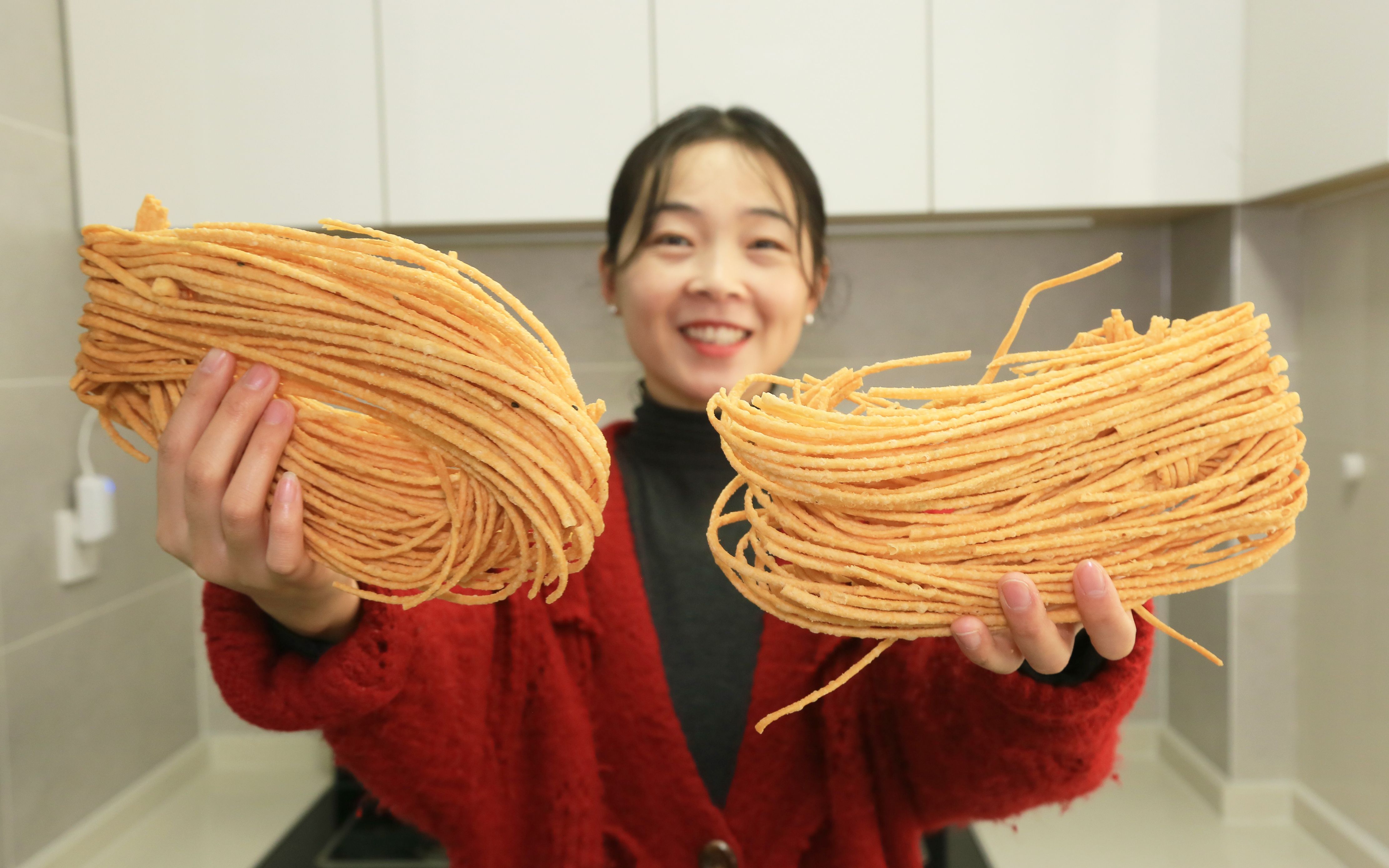 20年没这么吃馓子了,今天买了10块钱,复刻一下妈妈的味道