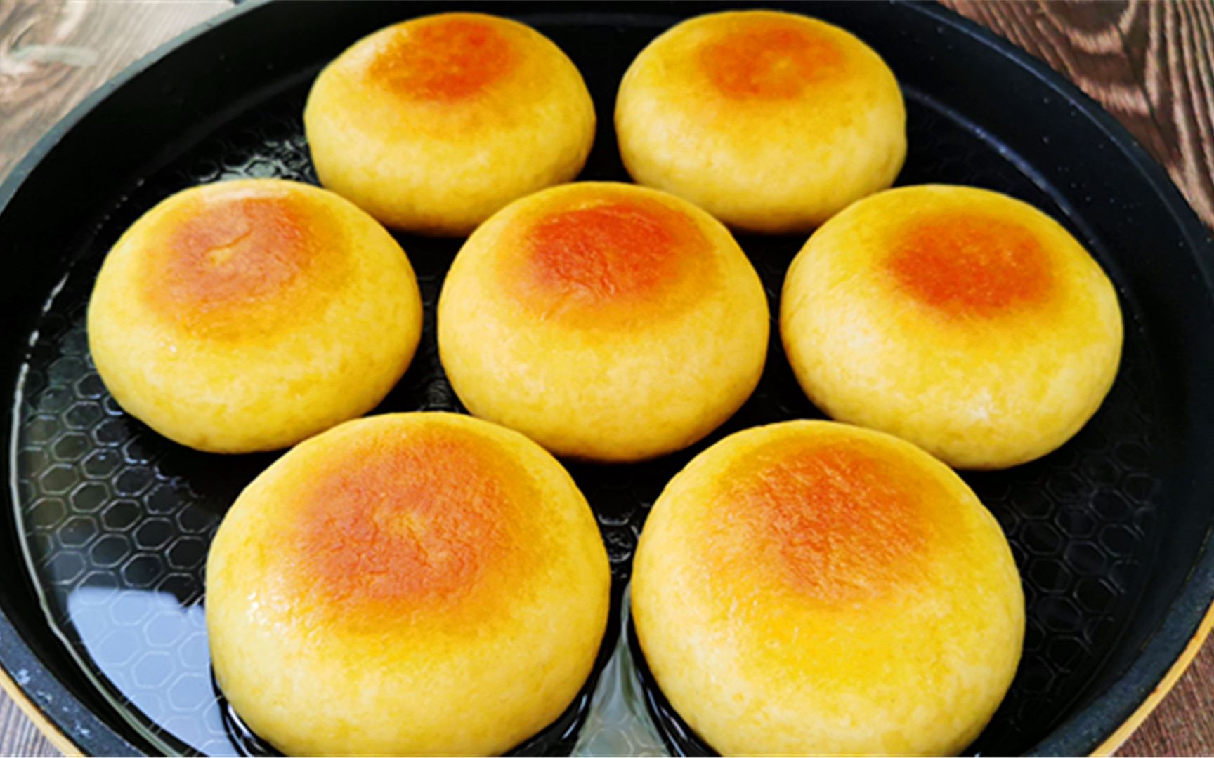 这样做的菜饼子我能吃5个,又脆又软馅又香,营养健康还无糖