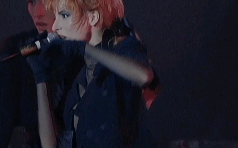 [图]Mylène Farmer En Concert-Pourvu Qu'elles Soient Douces 1989