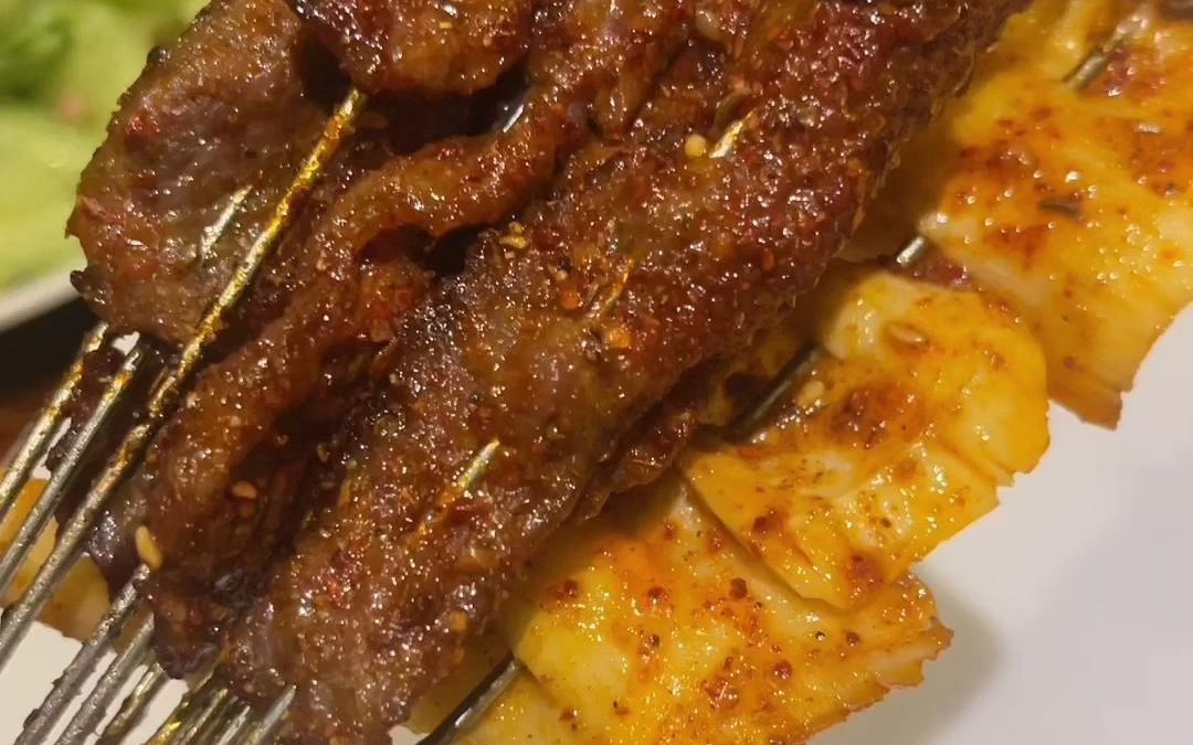 能再吉林珲春街开上几十年不倒的烧烤店,也是不一般了吧