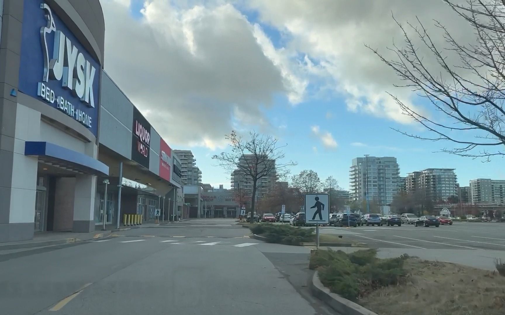 加拿大大温地区街景,列治文市兰斯当中心 , #周末去购物哔哩哔哩bilibili