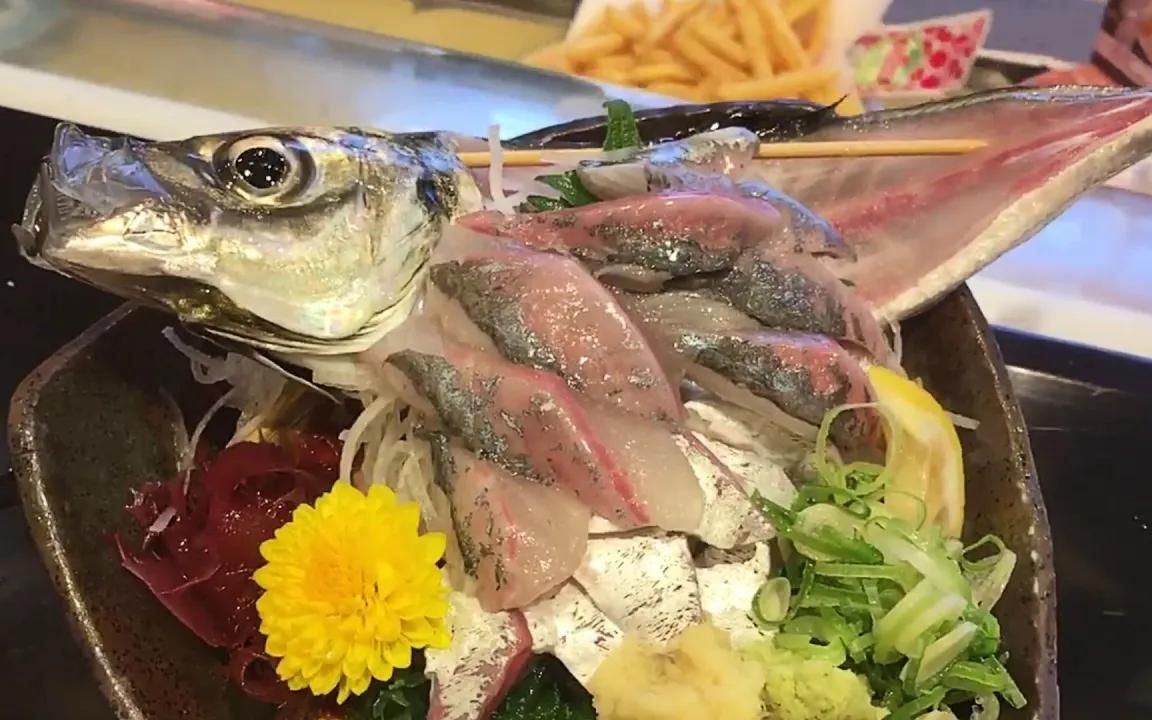 活魚刺身 [ ikizukuri ] 奇怪的日本料理 - 吃生魚片_嗶哩嗶哩_bilibi