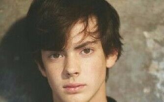 斯堪德·凯恩斯 skandar keynes