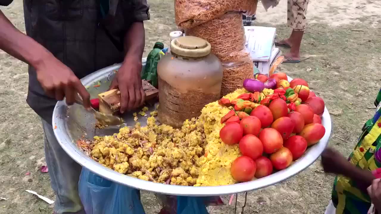 孟加拉国街头美食,水果切糕,熊孩子们的最爱