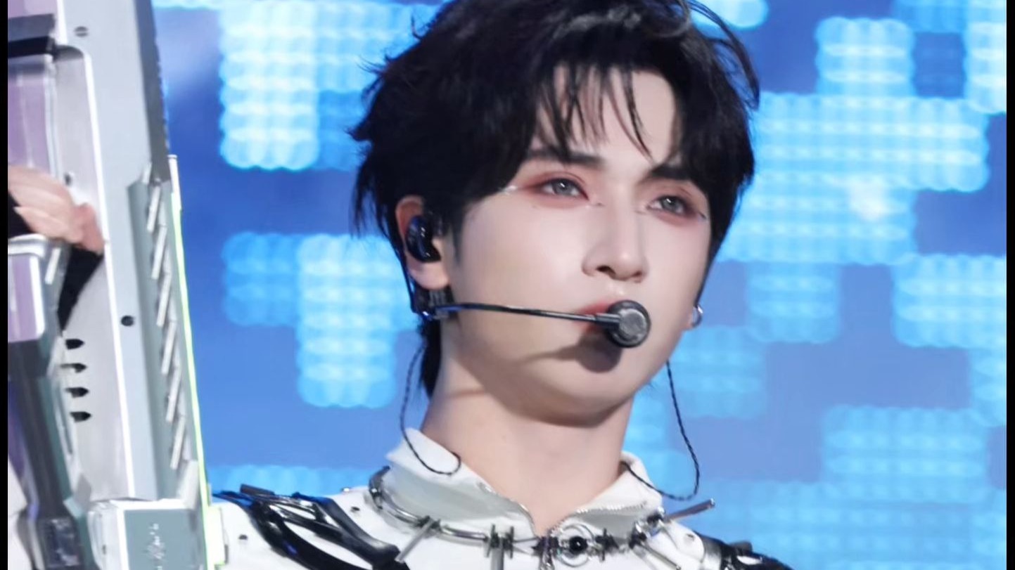 250821 时代少年团上海演唱会《要你管》