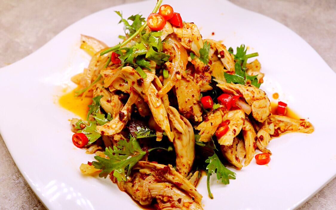 一道超级好吃的"凉拌鸡腿"做法简单易学,越吃越上瘾!