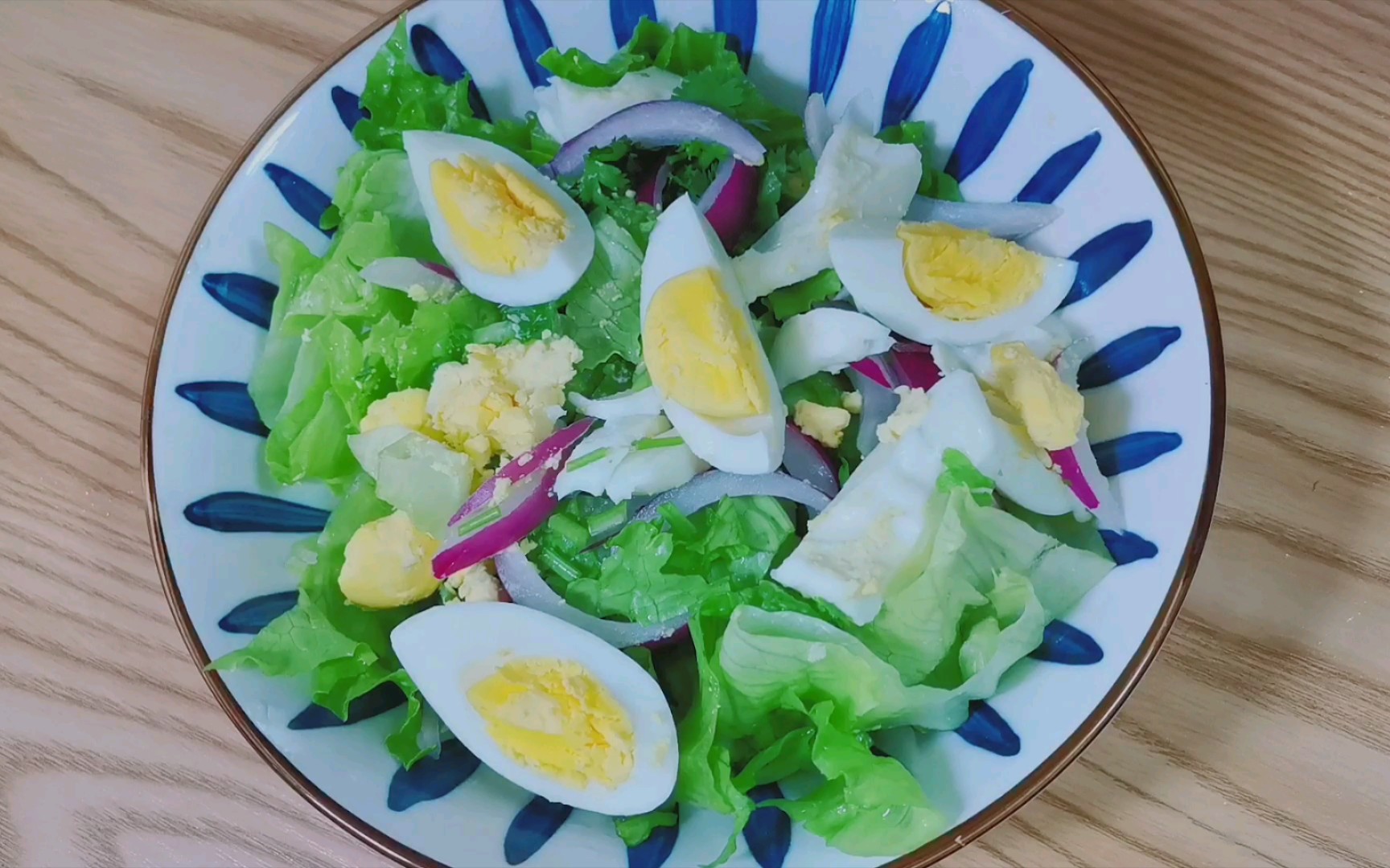 【我的减脂餐】生菜拌鸡蛋竟然很好吃!