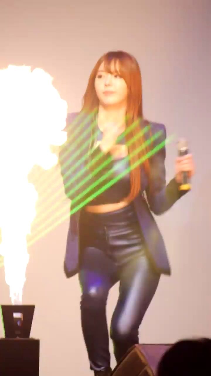 【性感紧身皮裤】朴美妍__supa dupa diva