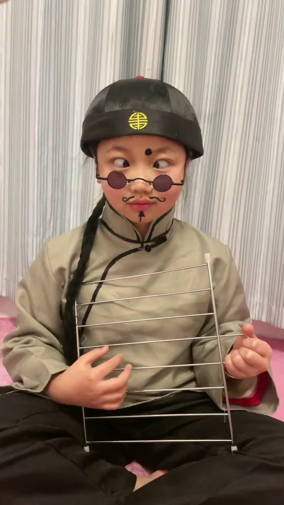 都说你的搞笑比舞蹈更容易热门今天我想试试瑞琪组合瑞瑞抖音小助