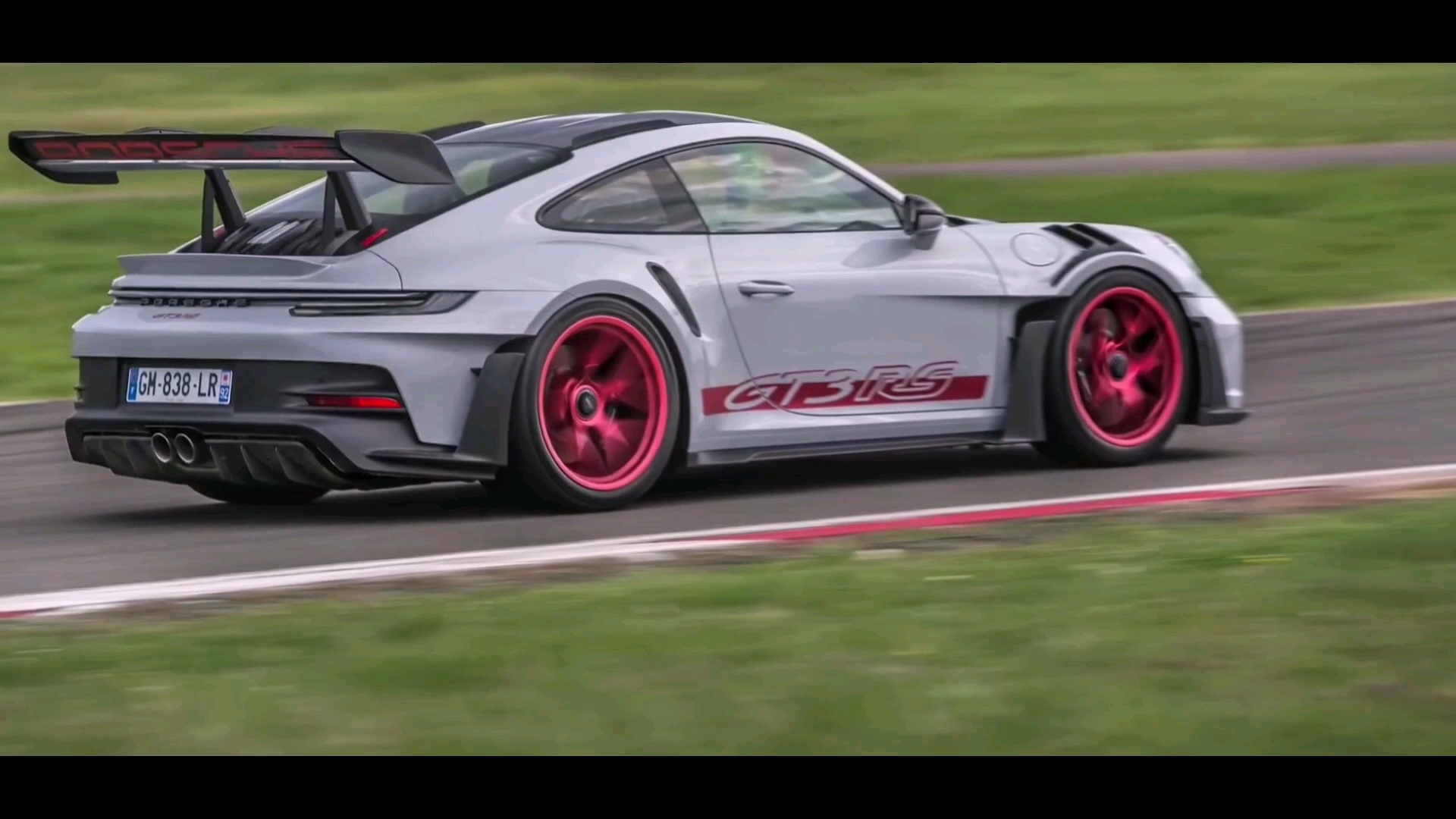 保时捷992 gt3 rs赛道测试成绩展示