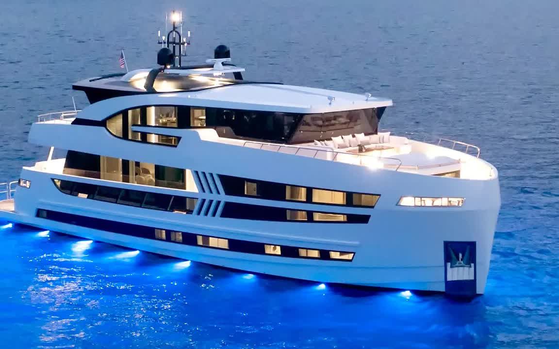 €10 m 超级游艇 lazzara uhv 87