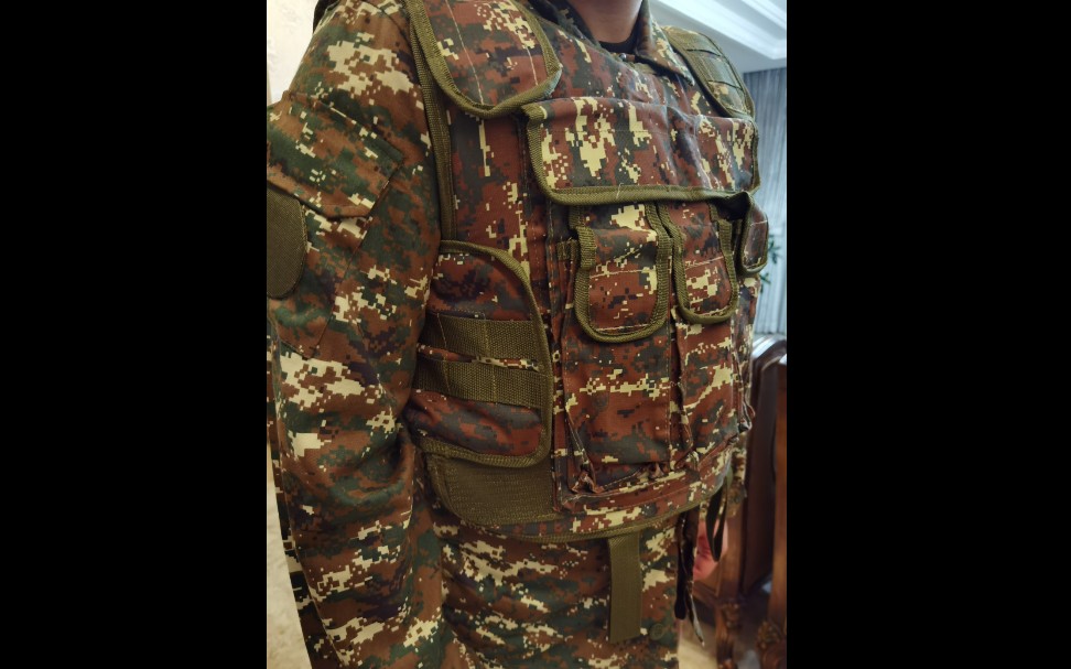 纳卡战争中的亚美尼亚陆军防弹衣介绍_哔哩哔哩_bilibili