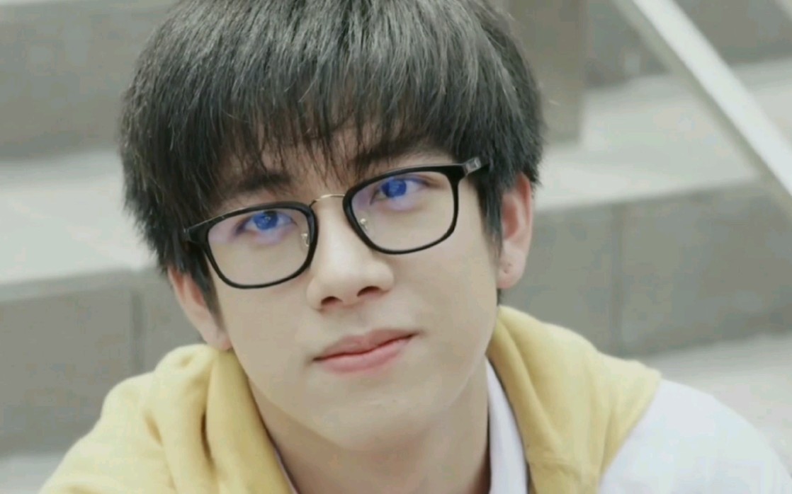 【饭卡frank】戴眼镜造型也很帅气‖泰剧黑名单/blacklist_哔哩哔哩