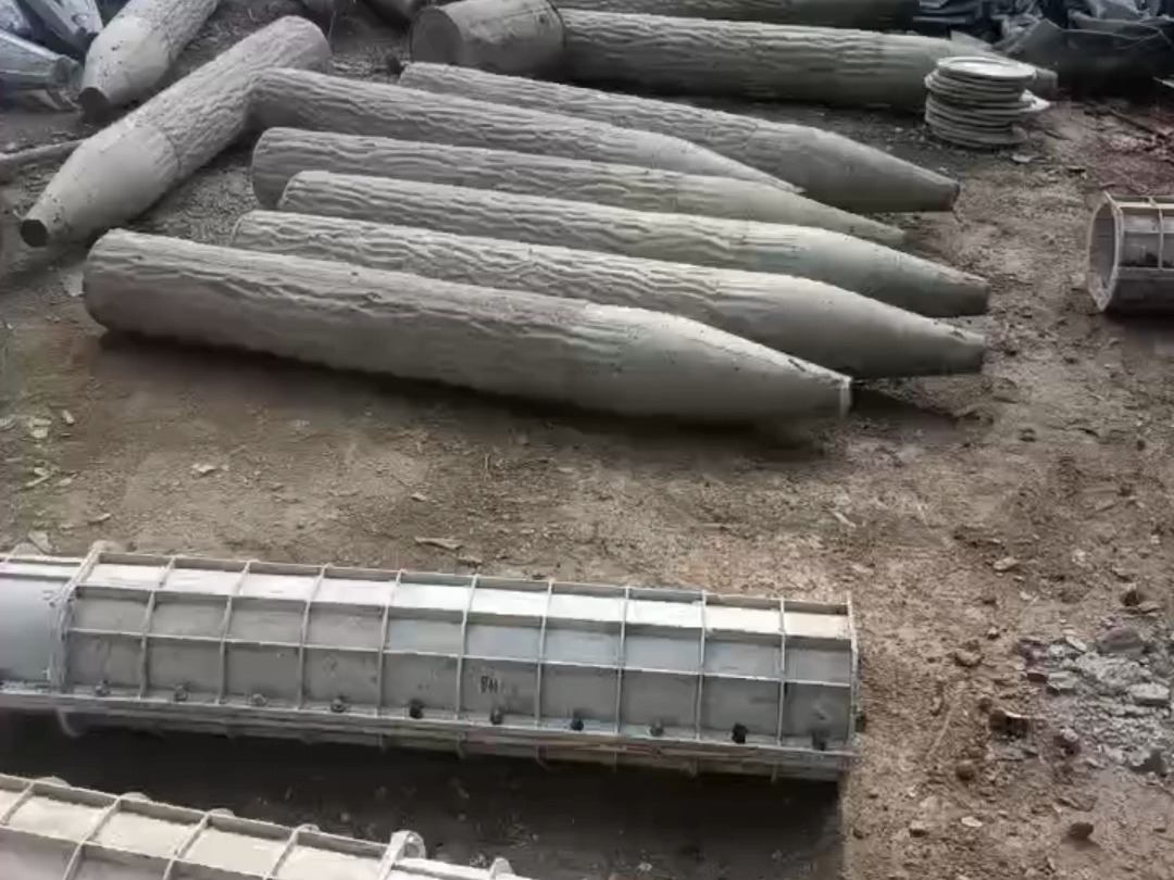 水泥河堤仿木桩的优点