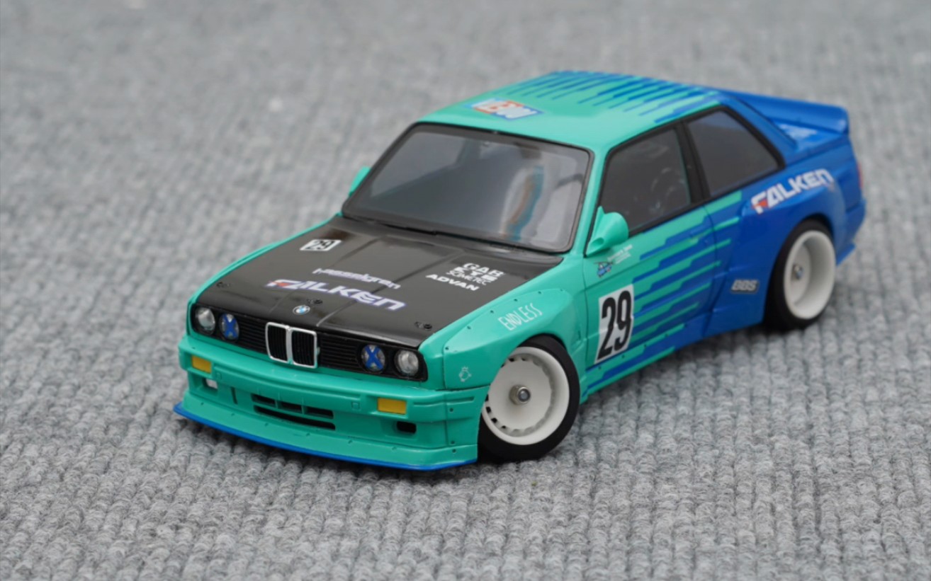 为trc meta制作车壳 宝马e30宽体版 飞劲涂装