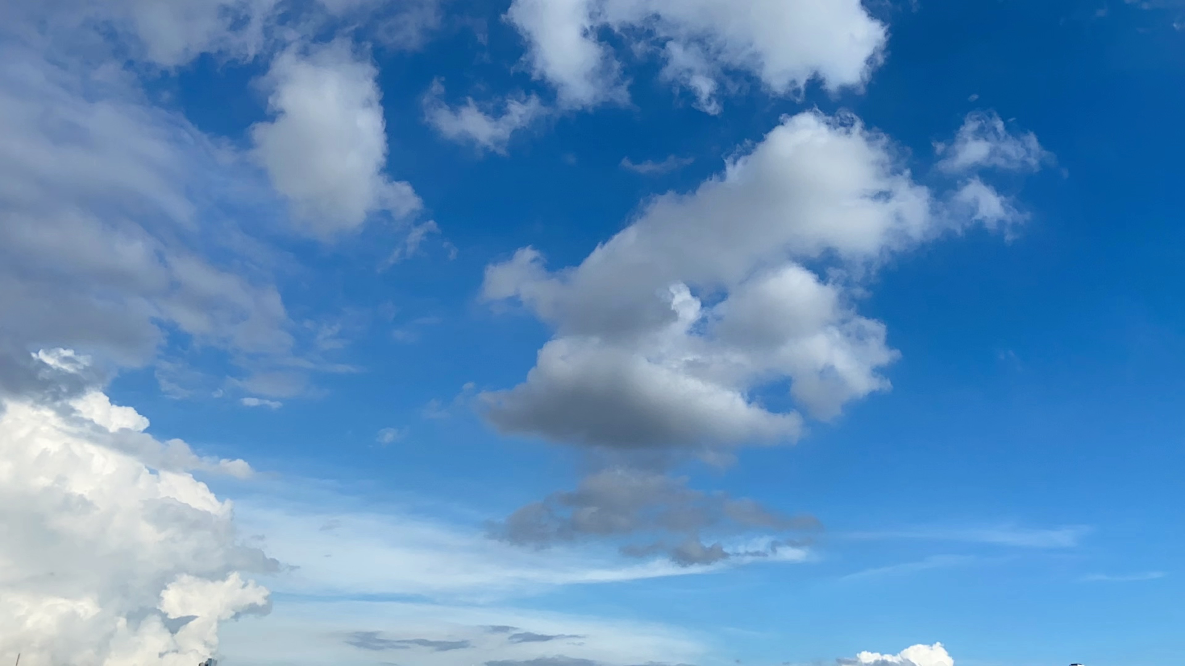 61天上的云朵儿