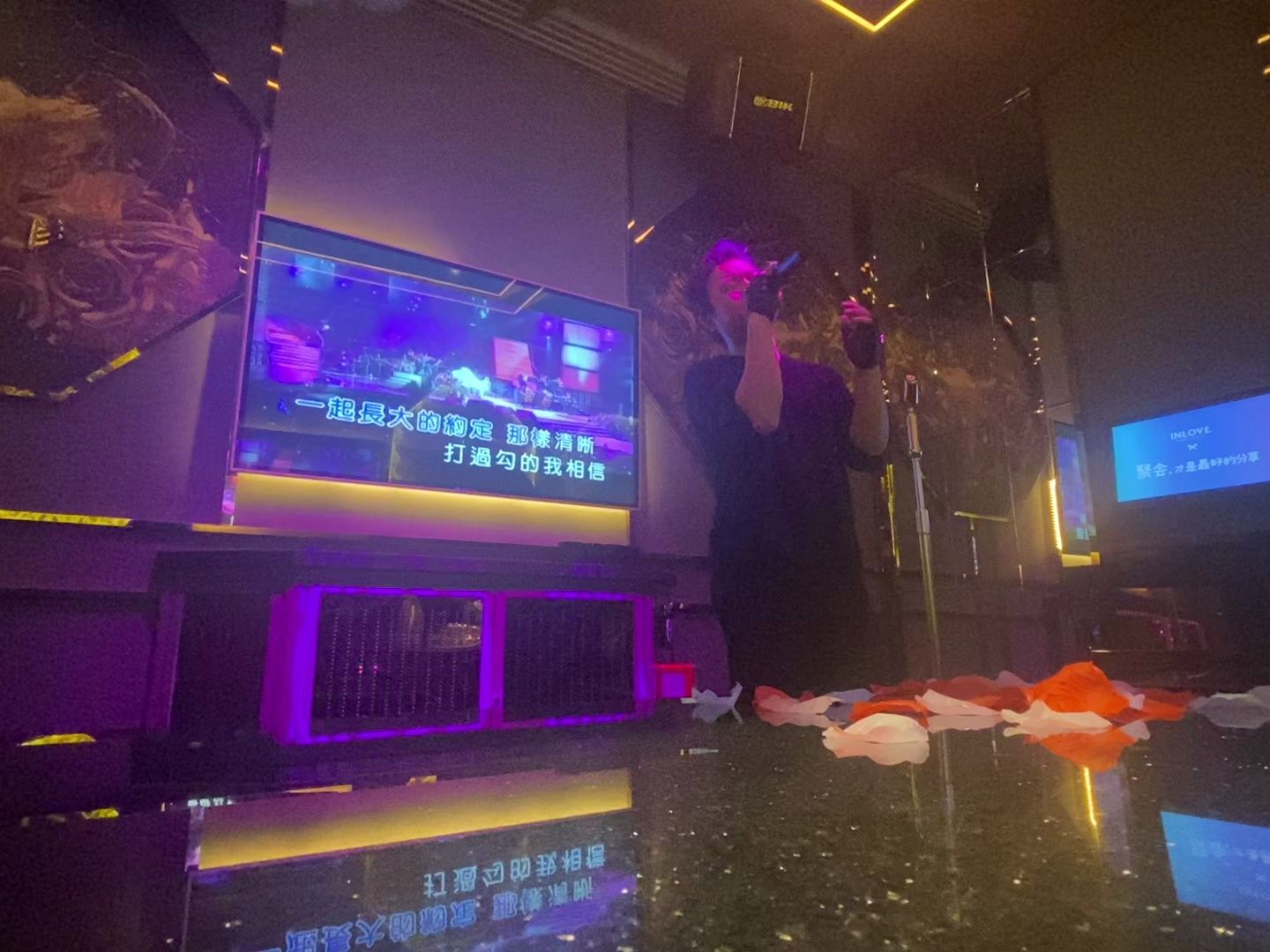 一个人的ktv,唱到哪里算哪里!《蒲公英的约定》周杰伦