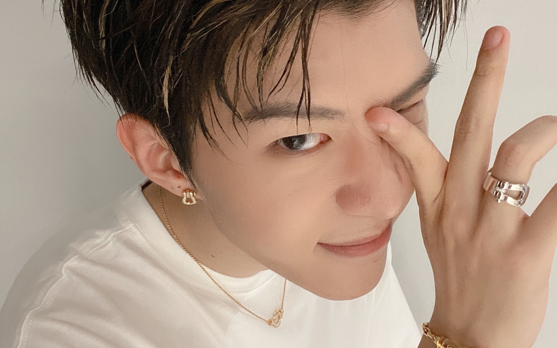 范丞丞dip out舞台混合剪辑_哔哩哔哩 (゜-゜)つロ 干杯~-bilibili