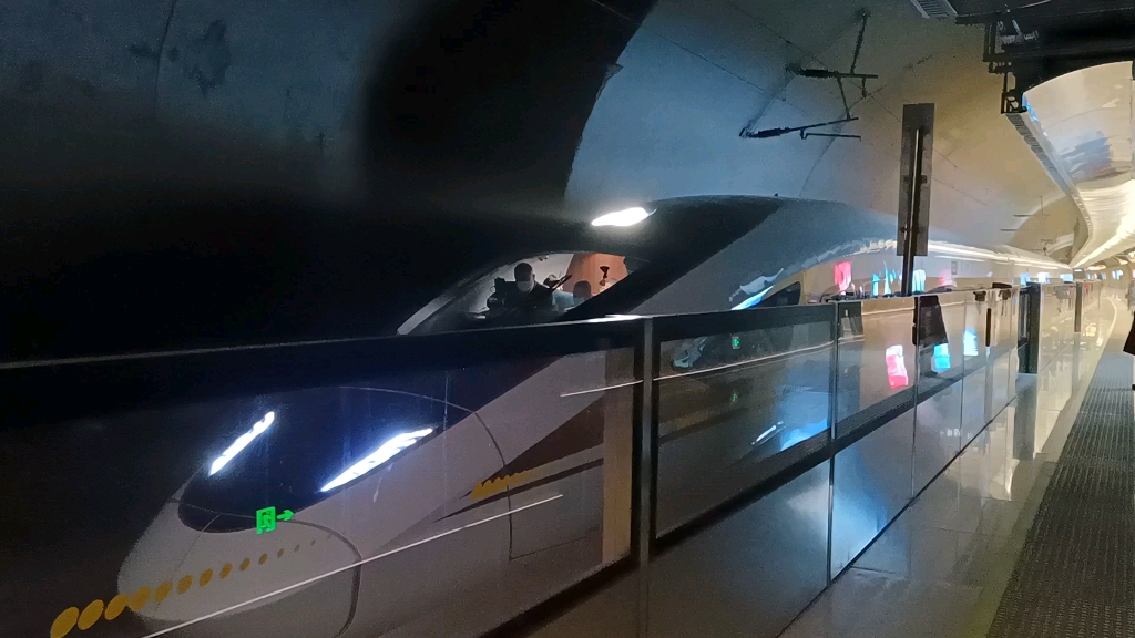 【八达岭长城站】地下深入102米的高铁站