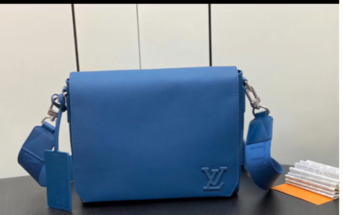盘点一下原单lv路易威登m22505深蓝色 m21363 全皮男包邮差包系列