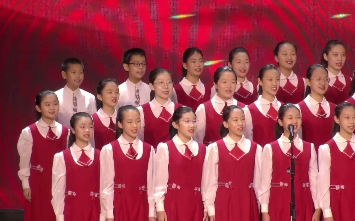 人大附中开学典礼金帆合唱团表演——红星伴我成长