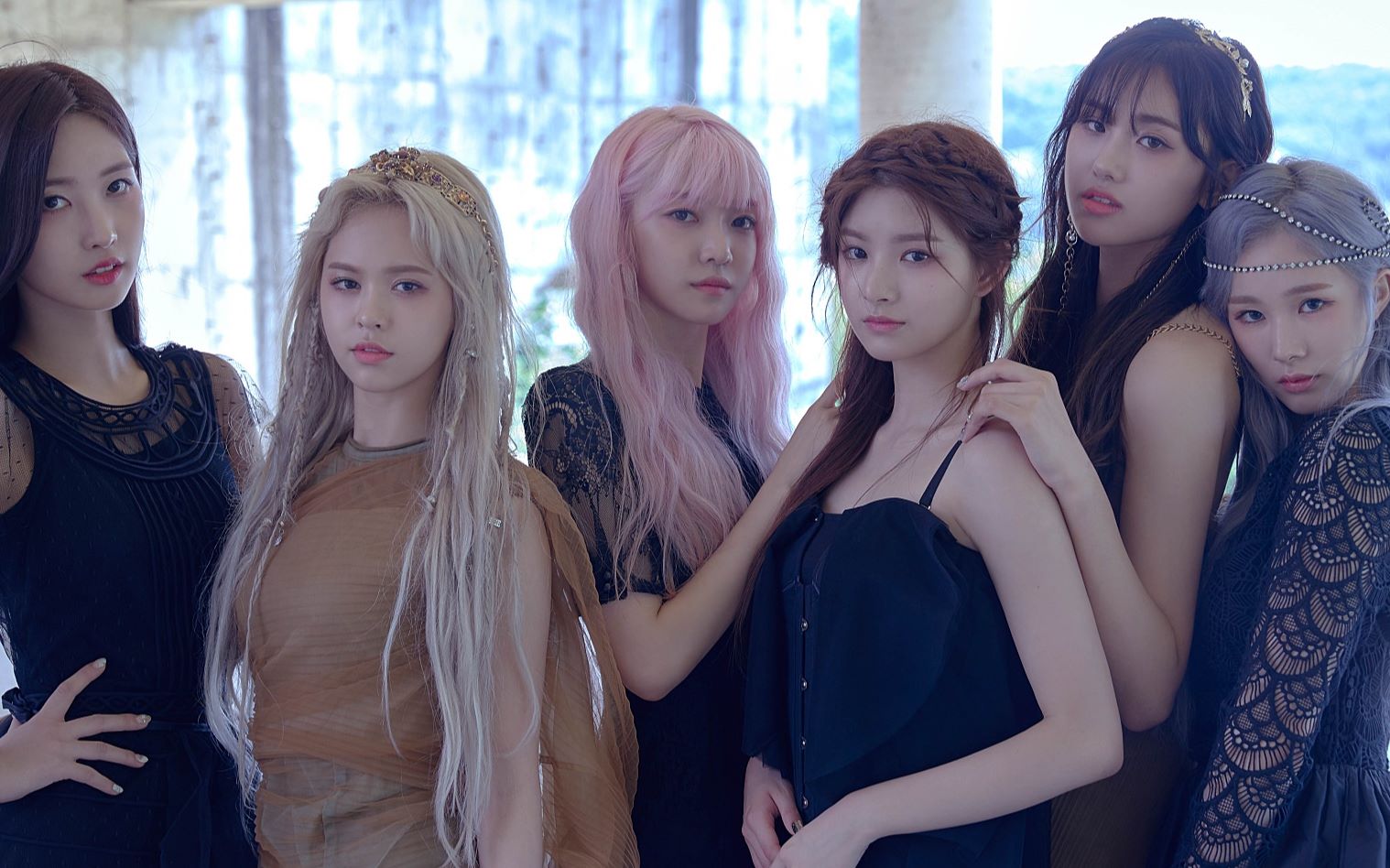 everglow的《adios》一键换装 舞台混剪 飒飒飒!