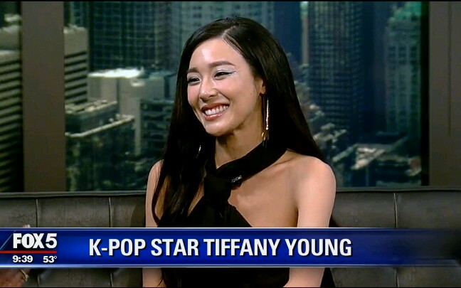 [图]［2019.11.11］TiffanyYoung-Good Day New York访谈