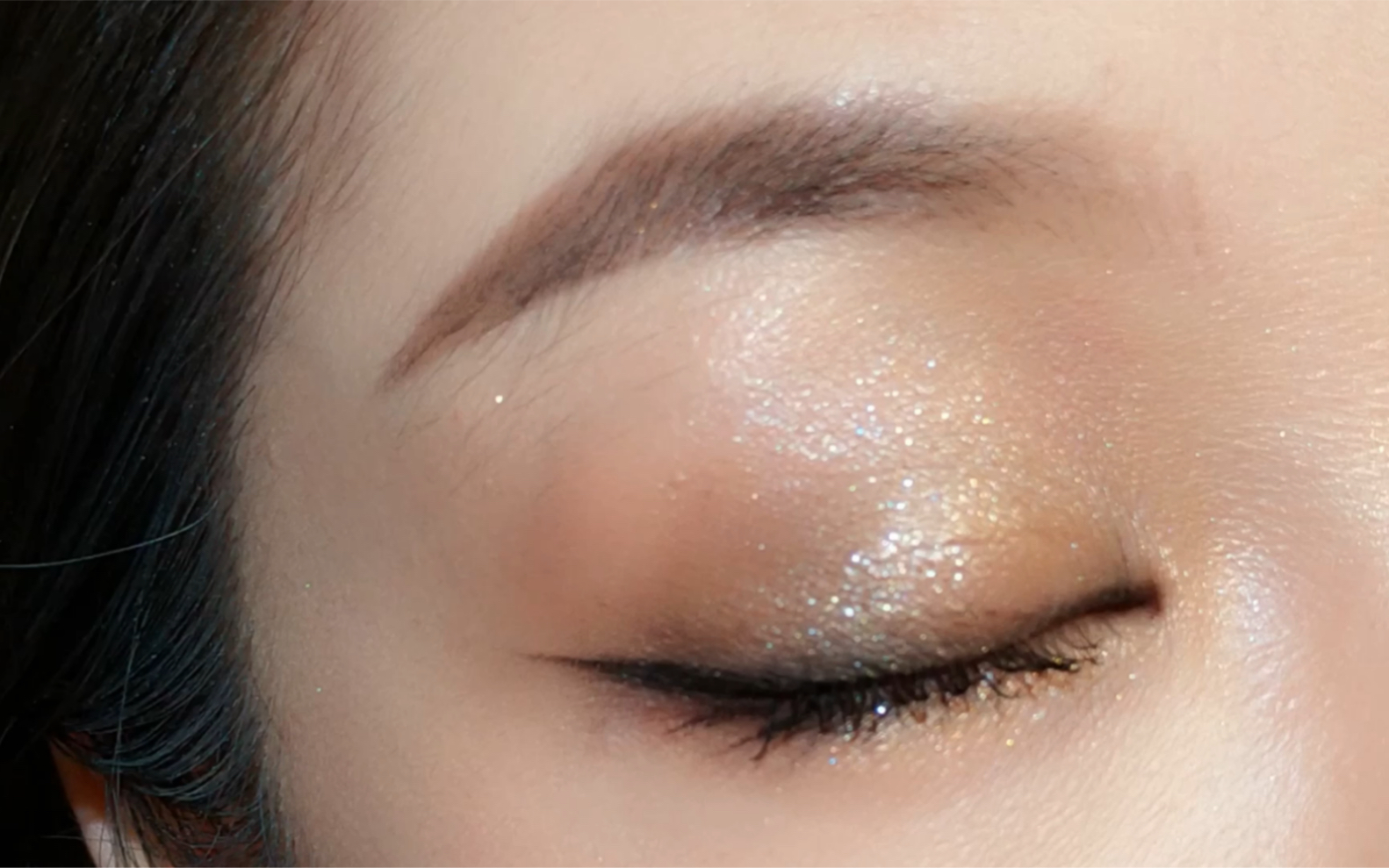 活动作品natashaglam上眼试色清冷感大地色系眼妆