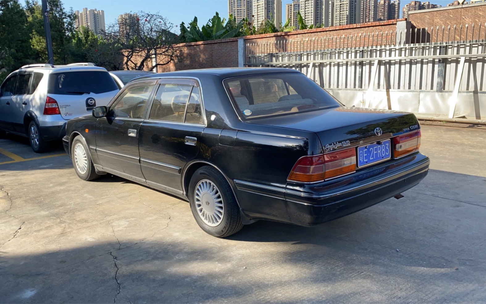 有幸试试同事的二手老皇冠155,就是这个味