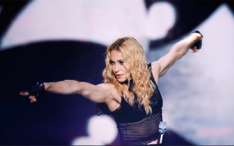 [图]【4K超清】麦当娜Madonna Vogue live，Sticky&Sweet Tour，2008