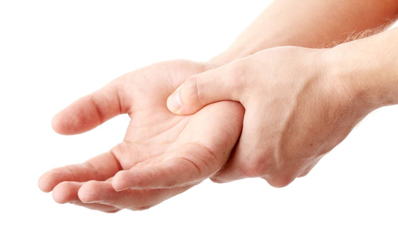 打仗时手抽筋是一种什么感觉