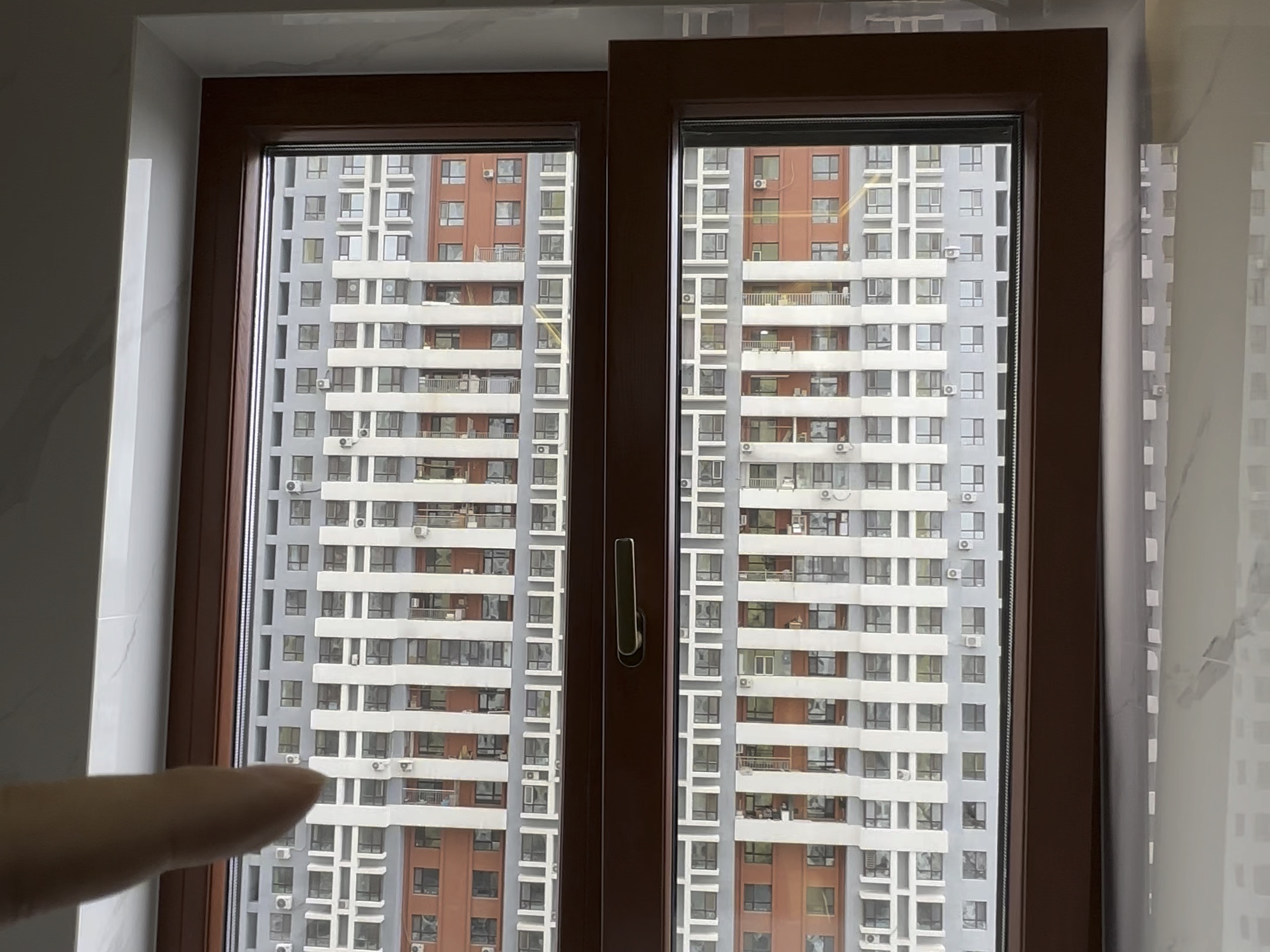 全屋智能语音控制 新换断桥铝窗 可升降投影仪 120寸幕布 净水机直饮
