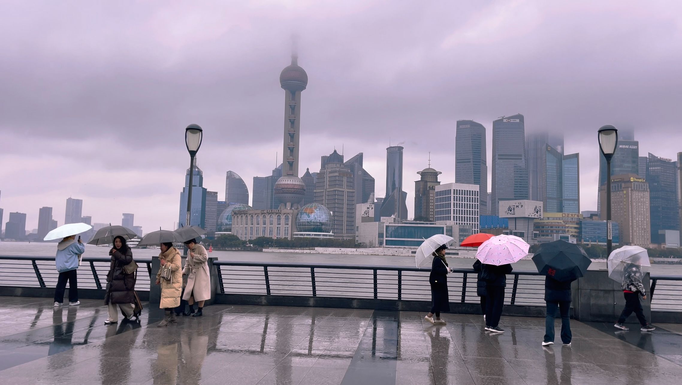 上海阴雨天图片图片