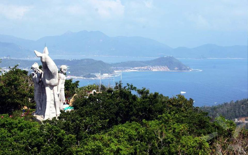 [图]『日常漫步』青年男女海誓山盟的情山-鹿回头