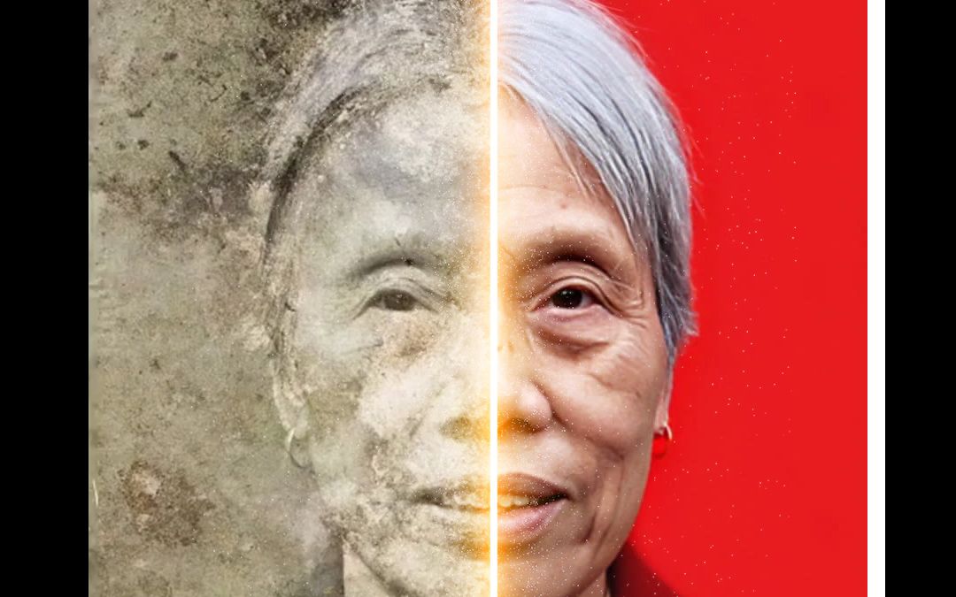 这是奶奶仅存的一张老照片,爸爸看见奶奶动起来的样子,蹲在角落哭了