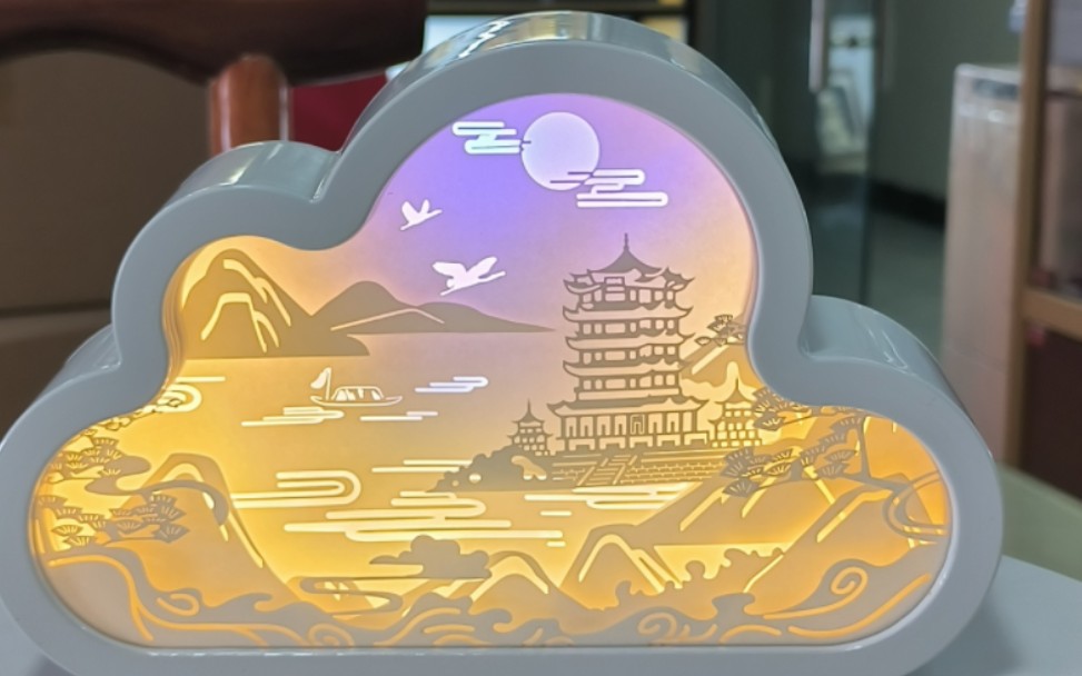 武汉特色礼品黄鹤楼云朵创意纸雕灯循礼门世纪大厦店