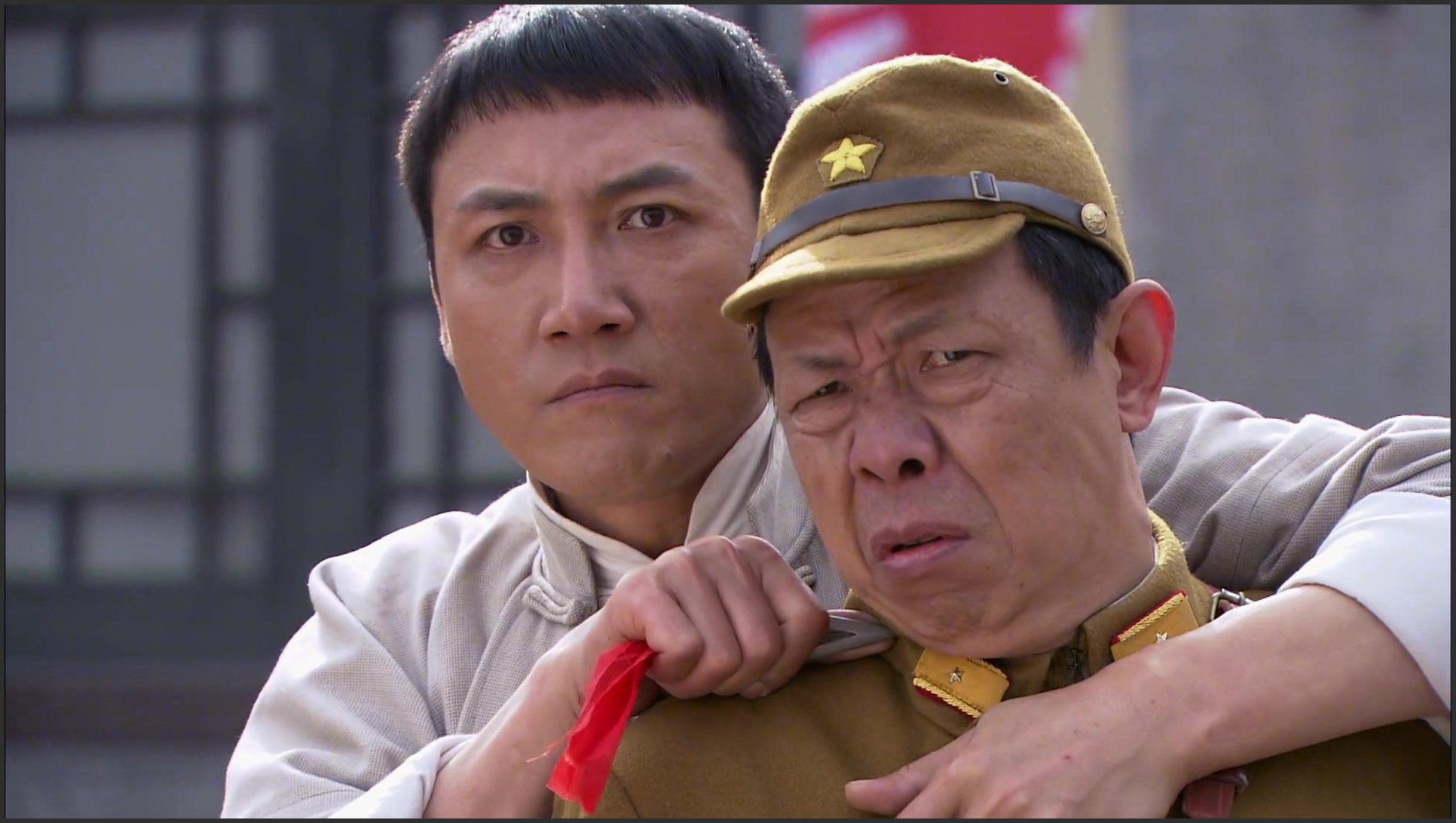 影视:擒贼先擒王,男子身手不凡,直接挟持鬼子司令