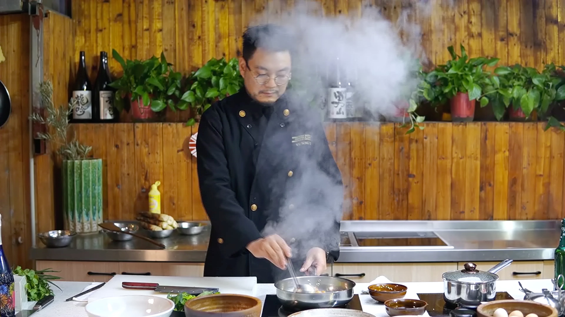 春天喝碗河蚌汤,夏天不生痱子不长疮,快来看看中国烹饪大师推荐的私房美—河蚌烧菜薹哔哩哔哩bilibili