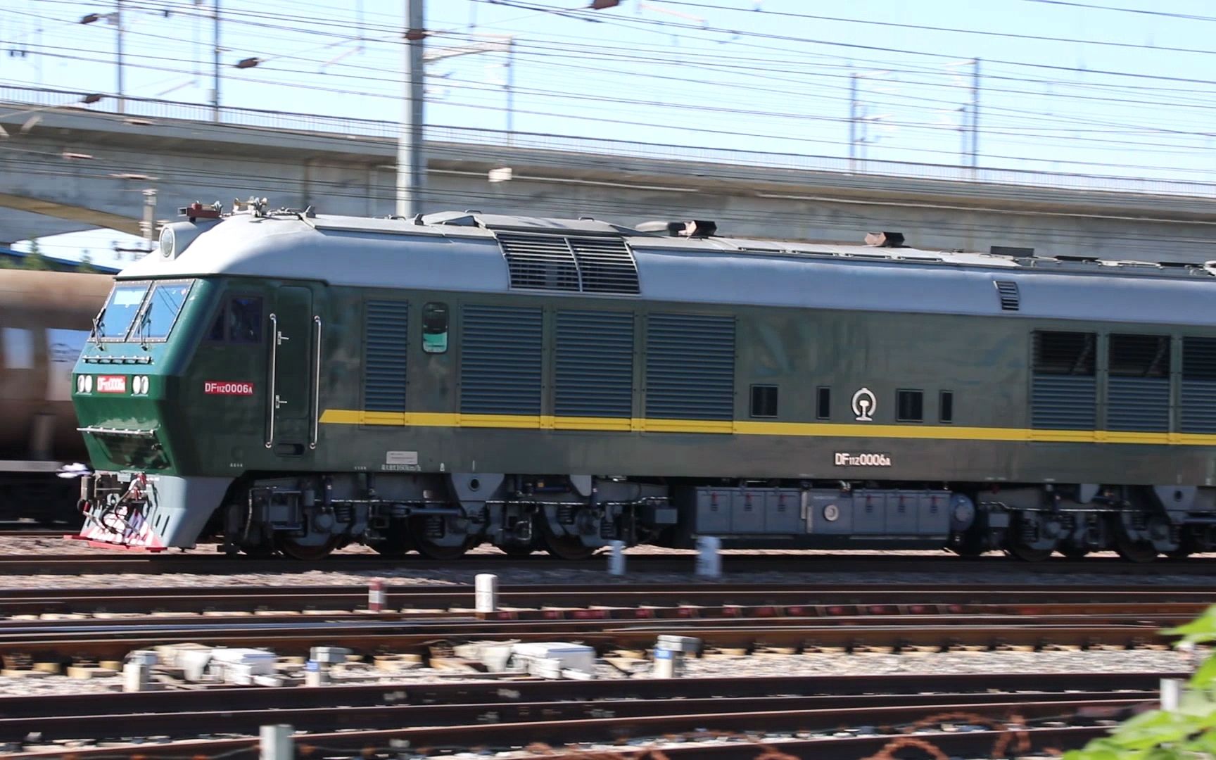 【铁路】df11z-0006牵引t57通过黄村站